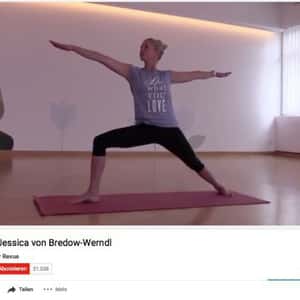 Yoga mit Jessica von Bredow-Werndl