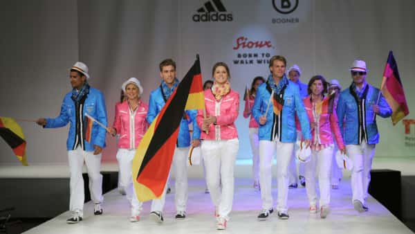Einmarschkleidung der Olympischen Teilnehmer