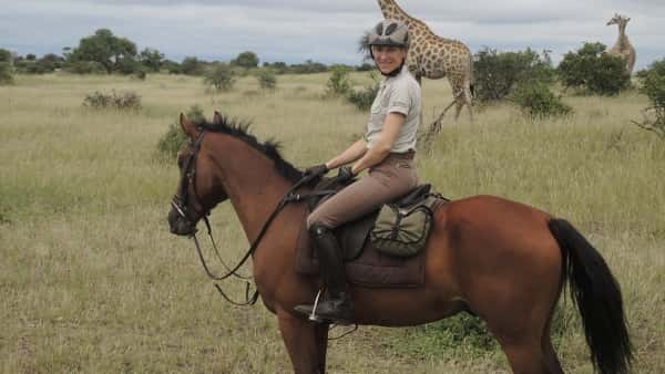 Ingrid Klimke macht Safari-Urlaub
