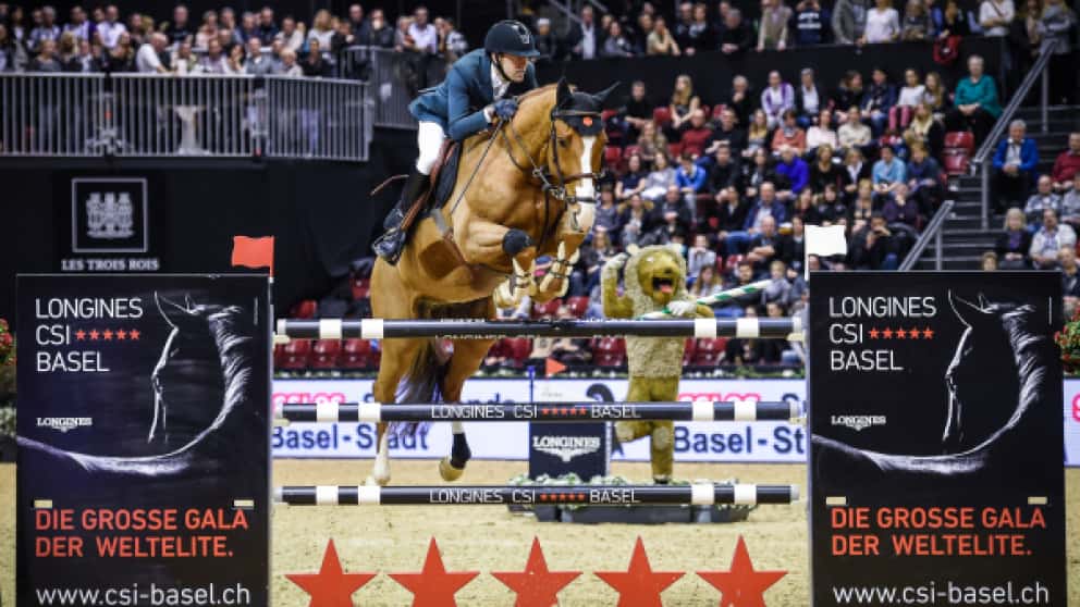 Simon Delestre gewinnt das Championat von Basel. Foto: Katja Stuppia/LONGINES CSI BASEL