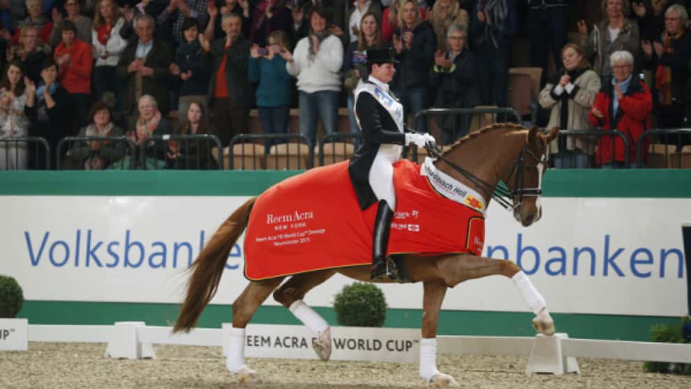 Ulla Salzgeber und Herzruf's Erbe siegen in der Weltcup-Quali von Neumünster. Foto: S. Lafrentz